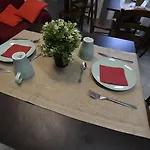 Il Vecchio Fauno בית הארחה 3*